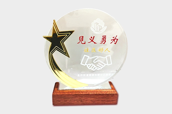 點(diǎn)贊丨“逆行”真英雄，救火顯擔(dān)當(dāng)！